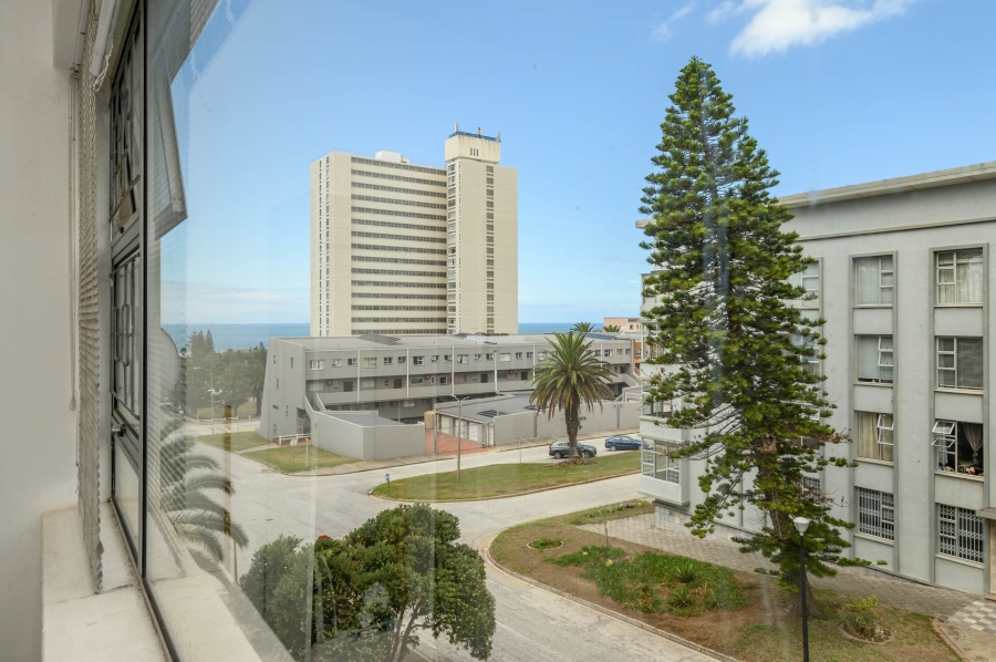 2 Bedroom Property for Sale in Humewood Eastern Cape